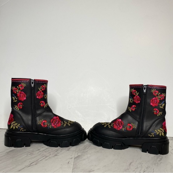 New! Farm Rio Boho Embroidered Flower Mid Chunky Boot 7 - Picture 6 of 16